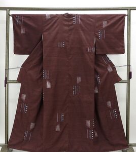 紬 未着用超美品 正絹 幾何模様 身丈161.5cm 裄丈64.5cm 紬 未使用 新古品 着物 カジュアル d0351