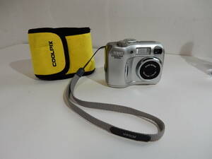 ニコン　COOLPIX 3100　メモリ（32MB)付き　デジタルカメラ 美品