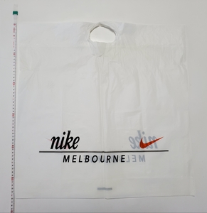 送料185円★　NIKE ナイキ オーストラリア店舗にて購入時の袋 ショッパー 1枚 スポーツブランド 大きめ 大 LL メルボルン