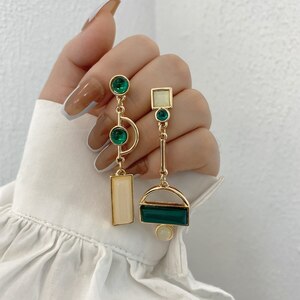 ペンダント ピアス ゴールド ドロップ メタル レジン レディース