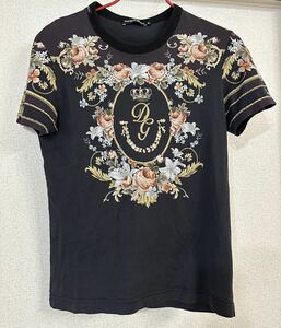 ドルチェ&ガッパーナ　DG 総柄　DG グラフィックデザイン　クルーネック　Tシャツ　48サイズ