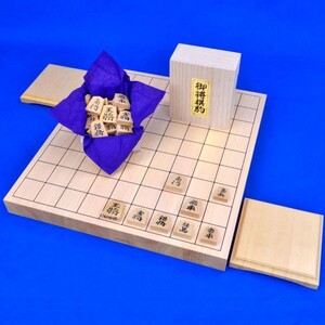 木製将棋セット　桧1寸卓上将棋盤セット(将棋駒黄楊特上彫錦旗書)【囲碁将棋専門店の将碁屋】