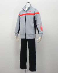 新品 ￥9504 NIKE ナイキ ブランド ジャージ 上下 セットアップ トレーニングウェア 160cm 子供用 男の子 グレー ブラック 黒