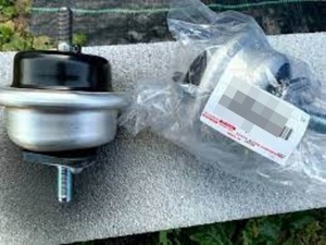 ★新品★ トヨタ純正 TOYOTA スープラ JZA80 エンジンマウント インシュレーター ASSY 2個set