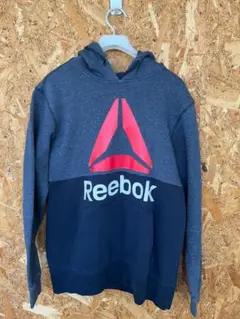 Reebok　パーカー