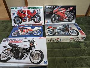 1/12　5台　（タミヤ）ドウカティ888,ドウカティ1199パニガーレ、NSR500、FZR750R、（フジミ ）XJR400