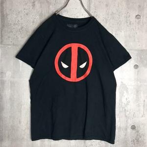 USインポート　MARVEL デッドプール　Tシャツ　メンズ古着　黒Tアメコミ