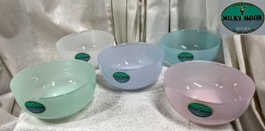 昭和レトロ 当時物 可愛い ポップ ガラス MILKY MOON ミルクガラス ボウル/小鉢/深鉢 色違い5客 未使用 コレクション カメイガラス 日本製 