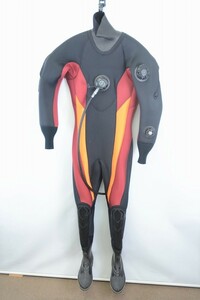 TUSA ツサ 5mm 裏起毛 レディース ドライスーツ（158cm/47kg/ブーツ24cm)［Dsuit-1908-09］