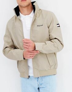 USA正規品【S】 トミーヒルフィガー TOMMY HILFIGER ナイロン ジャケット 撥水加工 フラッグロゴ フード付 カーキ khaki ベージュ berge