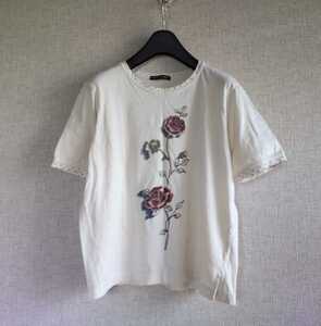 ★美品　PURSUIT DE IDEAL　薔薇　プリントＴシャツ　M～L★