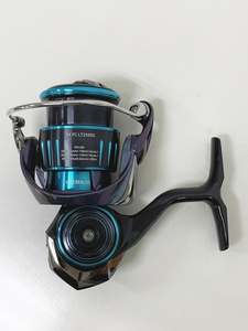 S-66-013 中古☆DAIWA 23 エメラルダス RX FC LT2500S エギング スピニング リール ダイワ