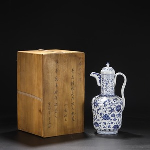 1~PP7580 中国磁器 陶芸 磁器『明代宣徳青花纏枝花卉紋大執壺』施釉陶 古代工芸品 陶芸 精美彫 置物 收藏品