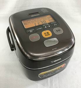 炊飯器　ZOJIRUSHI　5.5合炊き　鉄器コート　プラチナ厚釜　NP-YA10　ブラウン