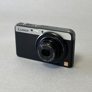 Panasonic LUMIX DMC-XS3 パナソニック ルミックス デジタルカメラ ブラック 生産終了品 デジカメ 動作確認済み 中古品