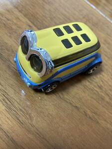 【送料込】ミニカー ホットウィール　hot wheels ミニオンminion dave