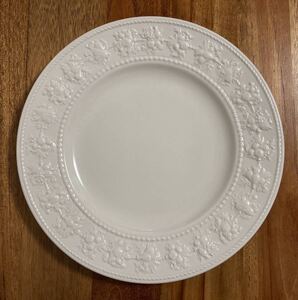 英国王室御用達　WEDGWOOD home festivity ivory 27 送料無料