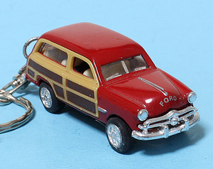 ★☆FORD Woody Wagon☆フォード ウッディ ワゴン☆1949☆プルバックカー☆ミニカー☆キーホルダー・アクセサリー☆★