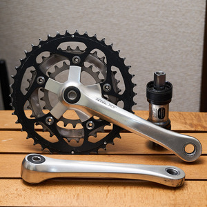 ビンテージ　トリプルクランクセット FC-M737 Deore XT shimano シマノ　OLD MTB