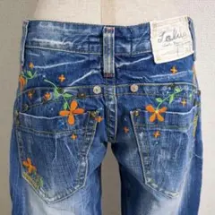 【LOLITA JEANS】ロリータジーンズ　ダメージ加工　花　刺繍　27