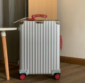 RIMOWA classic fight リモワ オリジナル 20インチ 37 リットル スーツケース スーツケース 機内持ち込み可能