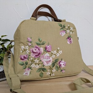 ハンドメイド☆手刺繍 薔薇　ローズ　　2WAY ボストン　ショルダーバック　