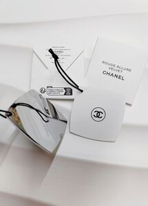 限定 NEW!新品CHANEL シャネル チャーム型 コンパクト　ミラー（白） ノベルティ　ミニ　鏡 正規ノベルティー