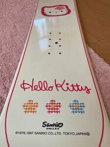 ☆メンテ済・USED・ハローキティ HELLO!KITTY スノーボード 143cm SANRIO キティちゃん★