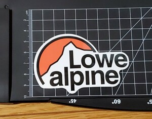 キャンプステッカー Lowealpine 防水ステッカー シール 登山 キャンプ用品 3枚同時購入でランダムでステッカー1枚プレゼント