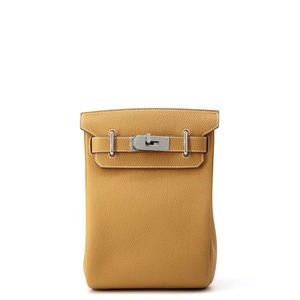 エルメス ボディバッグ ケリー アッカドPM ナチュラルサブレ/シルバー金具 トゴ W刻印 HERMES メンズ