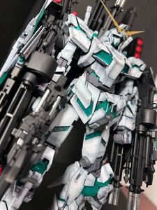 MG 1/100 RX-0 フルアーマーユニコーンガンダム Ver.ka　グラデ塗装完成品