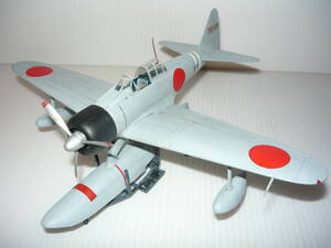 完成品　1/48　日本海軍二式水上戦闘機（A6M2-N）　タミヤキット