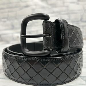 【美品】BOTTEGA VENETA ボッテガヴェネタ ベルト イントレチャート 型押し 編み込み レザー 本革 ブラック 黒 ビジネス メンズ 90サイズ