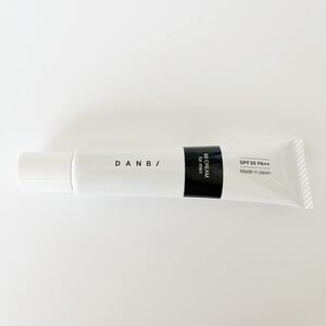 DANBI ダンビ 20g メンズ BBクリーム ファンデーション コンシーラー ヒゲ 青髭 シミ クマ・20ｇ・定価1800円