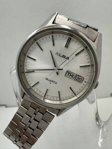 【SEIKO 】クォーツ ALBA 腕時計　Y504-8010 中古品　不動　ジャンク