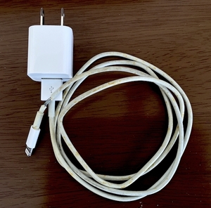 Apple ジャンク品 充電器 iPhone 5 純正 充電アダプター ライトニングケーブル A1265 正規品 同梱可
