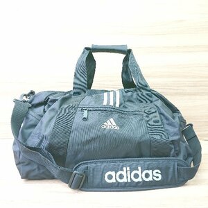 ◇ adidas アディダス 大容量 スポーツ 部活 旅行 ロゴ プリント ボストン バッグ ブラック メンズ E