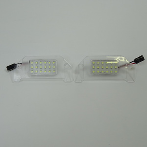 激白光 ! 交換式 ! クライスラー LED ナンバー灯 ライセンスランプ 300 300C 300Cツーリング LX35 LX57 3.5 5.7HEMI SRT8