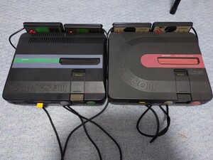 【ジャンク扱い】ツインファミコン本体　前期型、後期型FFマーク付セット TWIN FAMICOM