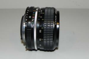 **中古品　Nikon ai 28mm /f2.8 レンズ*