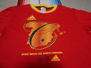 ２０１０年製 ADIDAS SPORT MOVES THE WORLD FORWARD.アディダス フットボールFOOTBALL SOCCERサッカー Tシャツ ワールドカップ ビンテージ