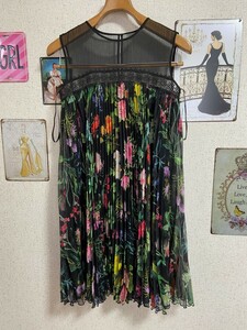 新品 4/9～11号 Tadashi Shoji タダシショージ ワンピース ドレス ブラック/マルチ 花柄 プリーツ BN9244N