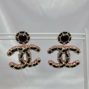 １円　【美品】 シャネル CHANEL ピアス ココマーク アクセサリー 　B23B　イヤリング　ベルト　革