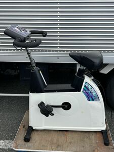 【引取歓迎！】 COMBI コンビ エアロバイク AEROBIKE EZ102 フィットネスバイク