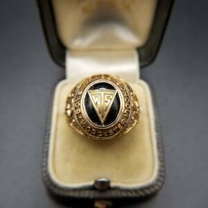 1947年 米国 クラスリング MURCHISON NEWARK ヴィンテージ K10 イエローゴールド オニキス トライアングル 彫金 指輪 金 ウースター Y5-A