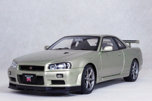 ● 1/18 ニッサン 〓 スカイライン GT-R ( R34 ) V-スペック 2 ニュル / ミレニアム ジェイド 〓 NISSAN