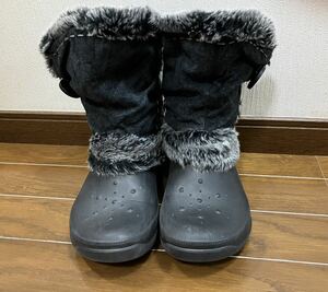 着用回数少☆crocsクロックス☆軽量で履きやすい！レインブーツ☆W6(22〜22.5cm)☆黒色×グレーミックス☆ボア☆長靴☆激安