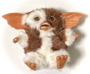 neca ネカ　gremlins グレムリン　ギズモ　プラッシュドール　ぬいぐるみ　scared-gizmo