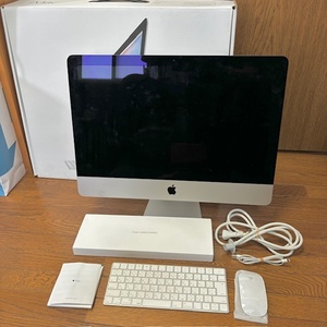 Apple iMac 21.5インチ Retina 4K 2015年モデル 動作確認済　MK452J/A 8GB HDD:1TB 付属品：元箱、電源ケーブル　マウス　キーボード