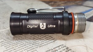 【未使用】SUREFIRE U2 ULTRA BK 2セル6V純正ボディ 旧ロゴ シュアファイア検（6P